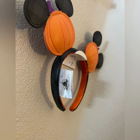 Mickey ears - Picture 2 of 3